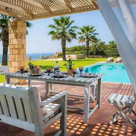 Astounding Seafront Kefalonia 3 Bedrooms Alegria Private Pool&amazing Sea Views Minies Minia