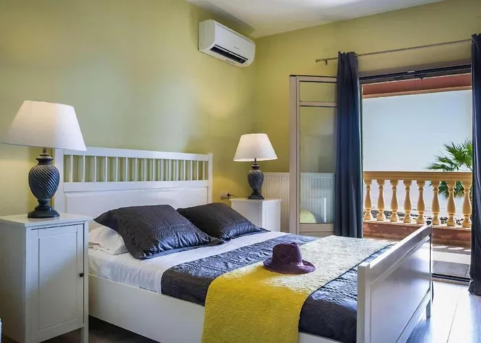 Astounding Seafront Kefalonia 3 Bedrooms Alegria Private Pool * Minia