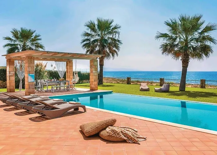 Astounding Seafront Kefalonia 3 Bedrooms Alegria Private Pool&amazing Sea Views Minies Villa *
