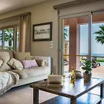 Astounding Seafront Kefalonia 3 Bedrooms Alegria Private Pool * Миния